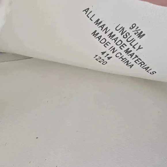 NWOB Unisa Unsully Chain Flat Sandal Slide White Women's 9.5 - Picture 9 of 9